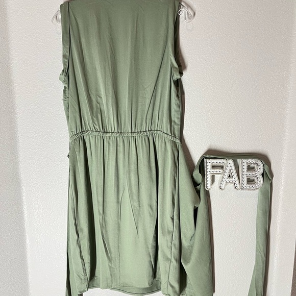 NY&Co Dresses - Picture 11 of 11